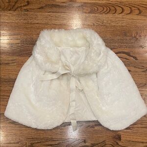 Ivory Faux Fur Collared Cape w/ Ribbon Tie size 10-12 girls